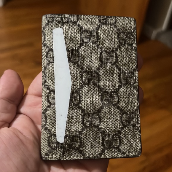 Gucci Cardholder NWT Unisex - GGMonogram - Picture 2 of 4